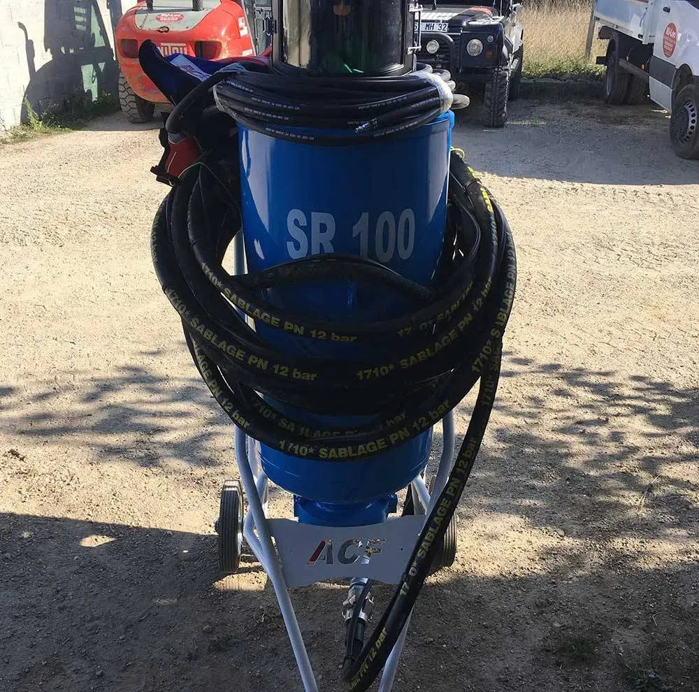 Sableuse 100 L avec casque ventile