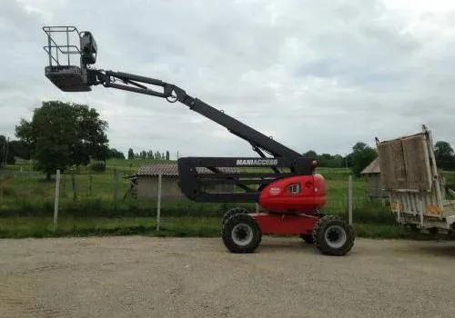 Nacelle automotrice 16 mètres 4 roues motrices